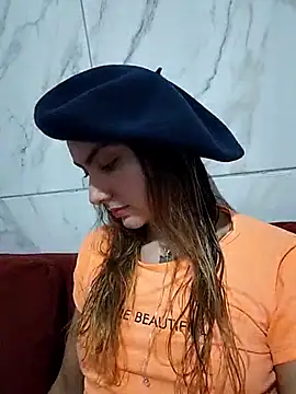 Larinhacat online show from 03-02-26, 03:52