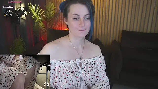 AlisaGracee online show from 05-15-26, 12:45