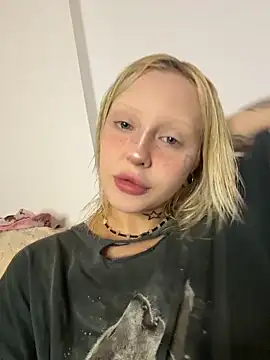 Snapshot of urlittlebaby666 chatting on 02-24-26, 09:35 urlittlebaby666 online show from 02-24-26, 09:35