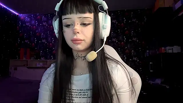 Snapshot of Luna_Sohotti chatting on 02-19-26, 03:08 Luna Sohotti online show from 02-19-26, 03:08