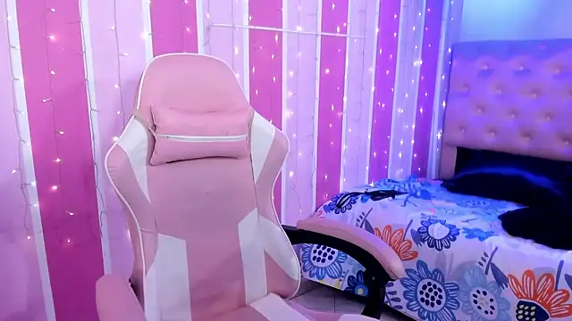 Snapshot of alma_tb1 chatting on 02-26-26, 07:35 alma tb1 online show from 02-26-26, 07:35