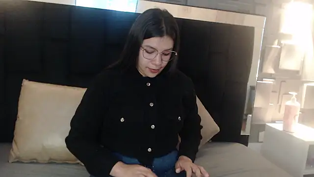 Snapshot of belen_green chatting on 02-22-26, 11:53 belen green online show from 02-22-26, 11:53