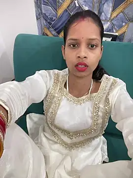 Snapshot of Rani1993 chatting on 02-24-26, 06:06 Rani1993 online show from 02-24-26, 06:06