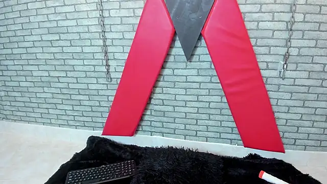 hillary bigbutt online show from 05-27-26, 11:07