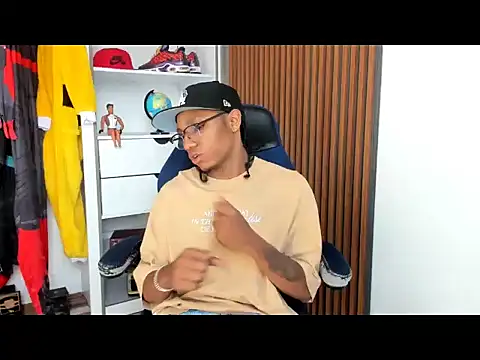 Snapshot of yandi_hot chatting on 02-26-26, 02:27 yandi hot online show from 02-26-26, 02:27