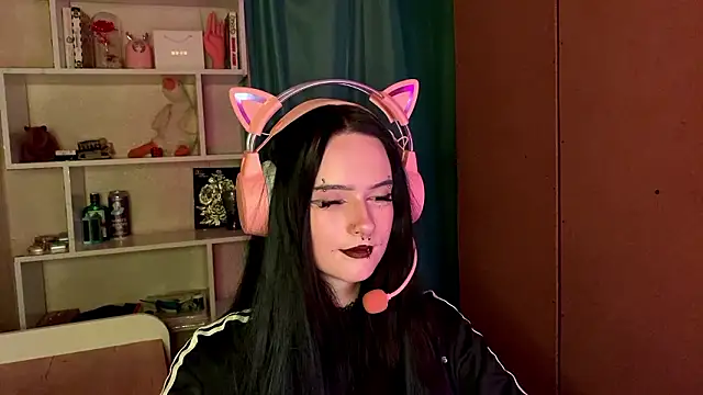 Snapshot of MabelDefina chatting on 02-20-26, 11:11 MabelDefina online show from 02-20-26, 11:11