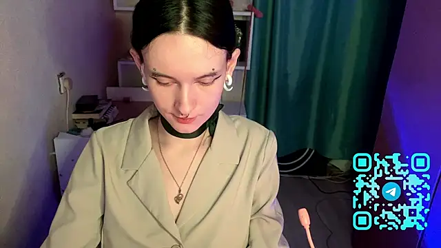 MabelDefina online show from 04-15-26, 12:01