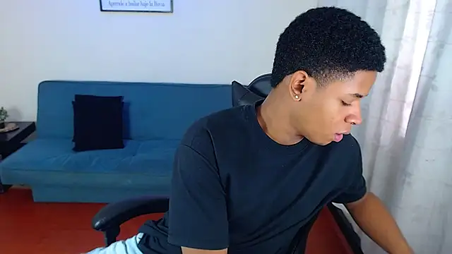 liiam3 online show from 03-23-26, 09:19