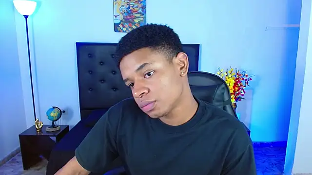 liiam3 online show from 04-12-26, 02:11