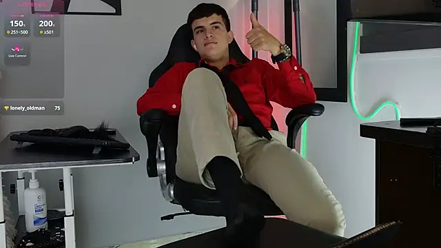 Snapshot of nico_pelusa chatting on 02-24-26, 09:46 nico pelusa online show from 02-24-26, 09:46