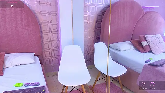 Khloe Moon online show from 03-28-26, 07:46