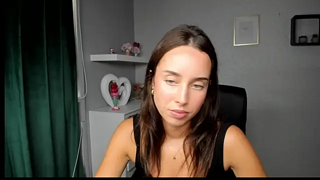 Snapshot of AdeleSolo chatting on 07-12-26, 01:24 AdeleSolo online show from 07-12-26, 01:24