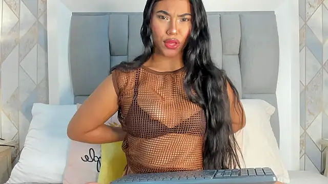 Snapshot of kendall_queen__ chatting on 02-24-26, 11:52 kendall queen online show from 02-24-26, 11:52