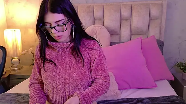 IsabellaRossi online show from 04-01-26, 01:41
