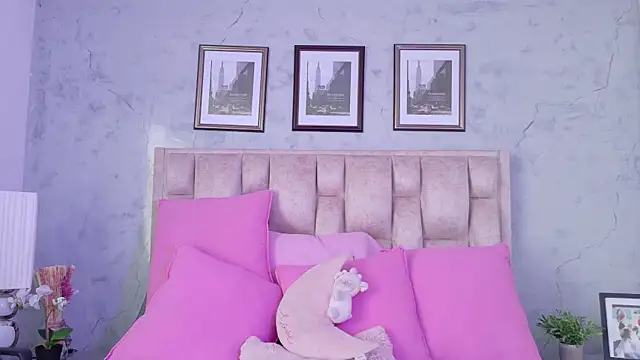 IsabellaRossi online show from 05-12-26, 05:54
