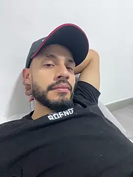 Snapshot of katasanz chatting on 05-16-26, 01:13 katasanz online show from 05-16-26, 01:13