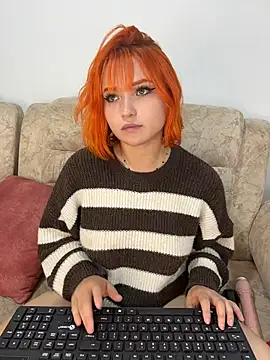 Snapshot of alysson_As chatting on 07-07-26, 06:47 alysson As online show from 07-07-26, 06:47