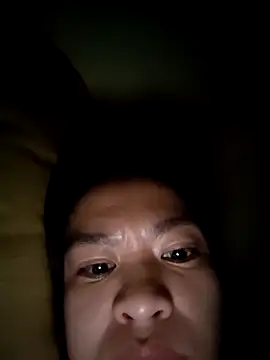 Snapshot of Luna_Moonfang chatting on 03-19-26, 08:13 Luna Moonfang online show from 03-19-26, 08:13