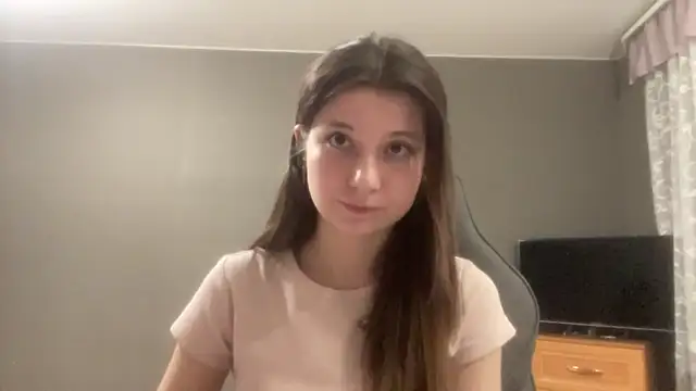 LunnaBliss online show from 03-10-26, 05:18