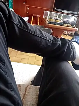 thom7246 online show from 03-09-26, 01:04