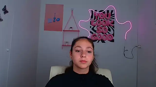 Snapshot of KissMeJulia chatting on 07-07-26, 07:34 KissMeJulia online show from 07-07-26, 07:34