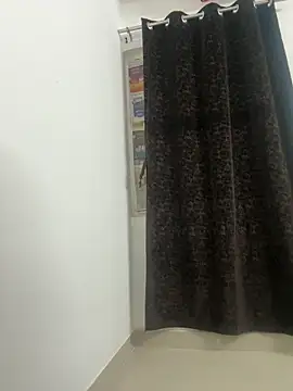 Snapshot of risu_00 chatting on 05-11-26, 05:32 risu 00 online show from 05-11-26, 05:32