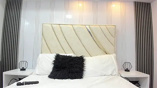 violetta cutest  online show from 02-18-26, 12:12