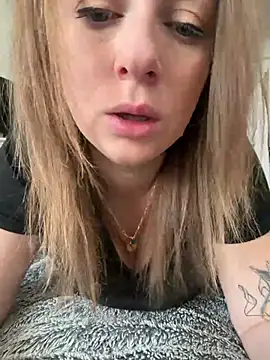 Frenchgirl45 online show from 03-04-26, 01:17