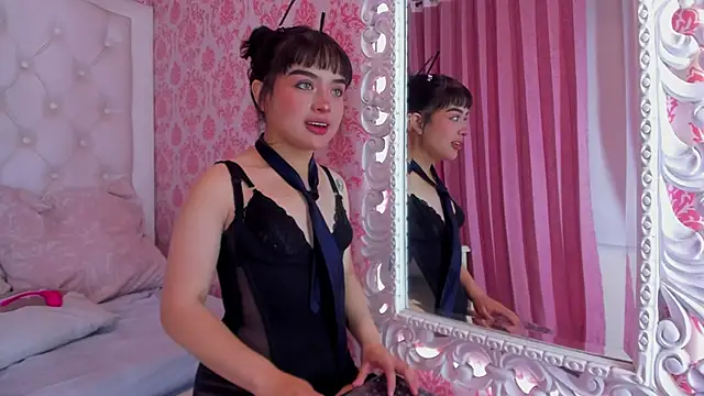 Snapshot of Mai_Rouse chatting on 02-21-26, 12:06 Mai Rouse online show from 02-21-26, 12:06