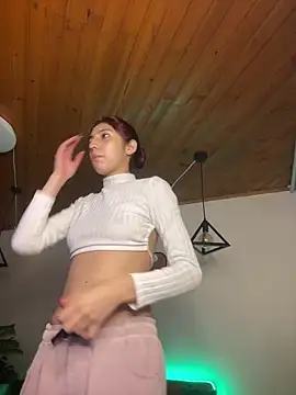 Snapshot of Maraia_pink18 chatting on 02-23-26, 03:20 Maraia pink18 online show from 02-23-26, 03:20