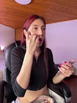 Snapshot of Maraia_pink18 chatting on 02-27-26, 03:12 Maraia pink18 online show from 02-27-26, 03:12