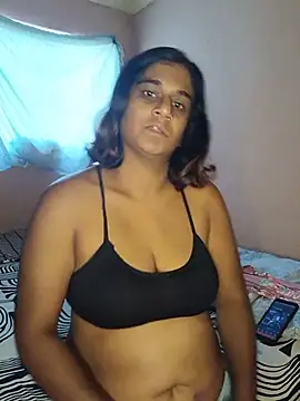 Snapshot of indianstrawberrylips4u chatting on 06-24-26, 07:40 indianstrawberrylips4u online show from 06-24-26, 07:40