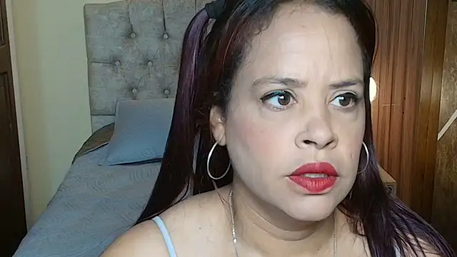 Snapshot of RachellPark chatting on 06-14-26, 11:45 RachellPark online show from 06-14-26, 11:45