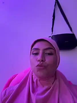 Snapshot of Darsha_Khemu chatting on 04-28-26, 08:36 Darsha Khemu online show from 04-28-26, 08:36