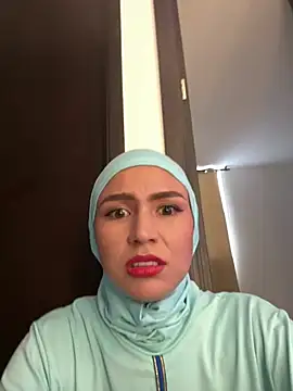 Snapshot of Darsha_Khemu chatting on 05-29-26, 08:40 Darsha Khemu online show from 05-29-26, 08:40