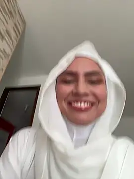 Snapshot of Darsha_Khemu chatting on 05-30-26, 08:50 Darsha Khemu online show from 05-30-26, 08:50