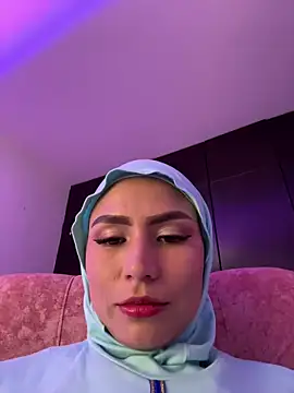 Snapshot of Darsha_Khemu chatting on 06-19-26, 09:29 Darsha Khemu online show from 06-19-26, 09:29