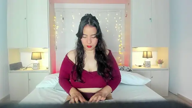 ElaRey  online show from 04-08-26, 12:38