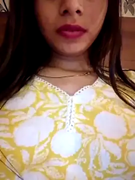 Snapshot of cute_girl_29 chatting on 06-21-26, 12:02 cute girl 29 online show from 06-21-26, 12:02