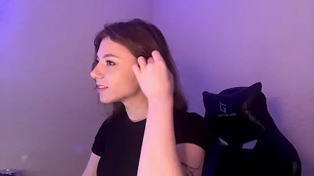 Snapshot of aera_elese chatting on 03-03-26, 02:18 aera elese online show from 03-03-26, 02:18