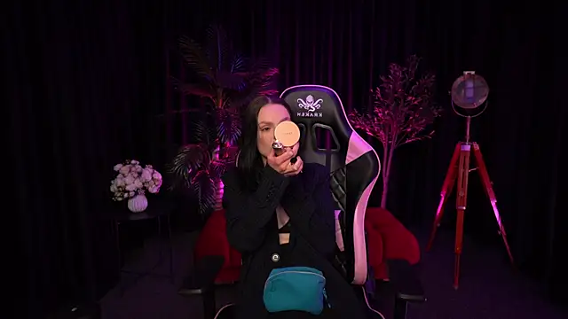 Wild Alice me online show from 04-07-26, 03:23