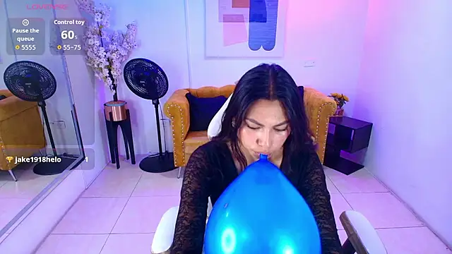 Snapshot of Miia__collins chatting on 02-25-26, 12:26 Miia collins online show from 02-25-26, 12:26