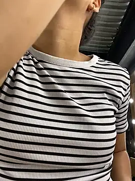 Snapshot of cloe_taylor__25 chatting on 02-25-26, 01:10 cloe taylor 25 online show from 02-25-26, 01:10