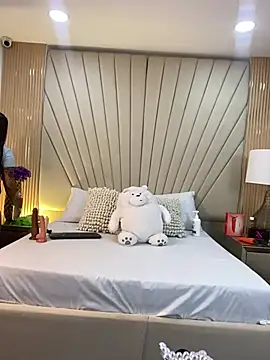 Lorenn Sweet online show from 03-20-26, 11:59