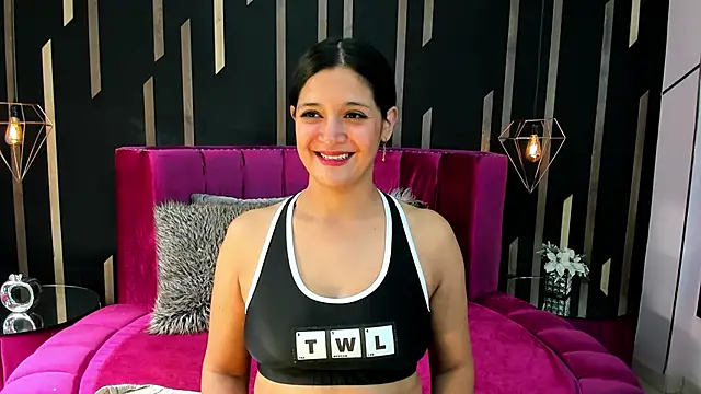 Kendal Lane online show from 04-06-26, 07:48