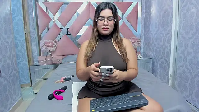 liz ariza4u online show from 04-01-26, 03:29
