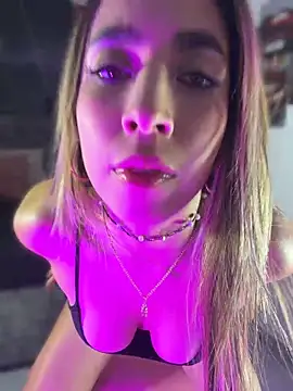 Sophiexx  online show from 04-08-26, 01:44