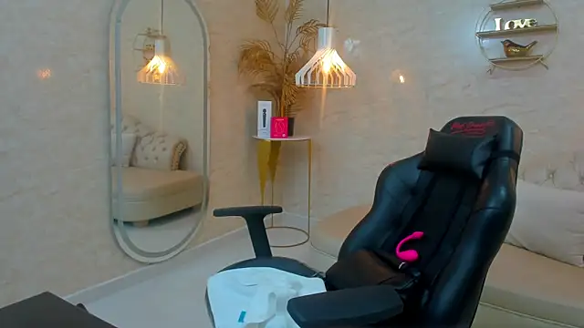 CAAMII SWEETT online show from 05-28-26, 08:17