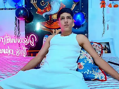 Eliassalvatore  online show from 02-27-26, 08:53