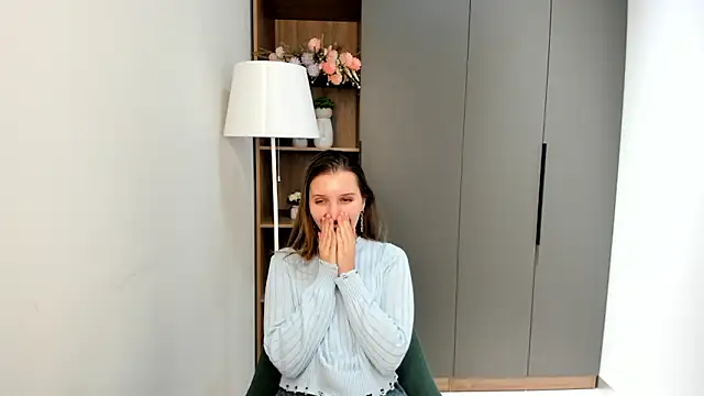 AshelyPeakes online show from 02-19-26, 05:03